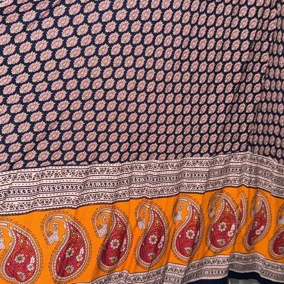 Dress - Picture 2 of 5